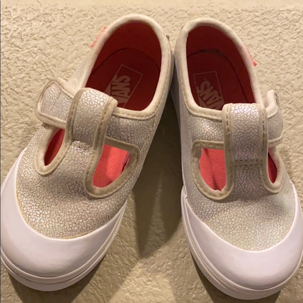 Toddler girl Iridescent and white Vans